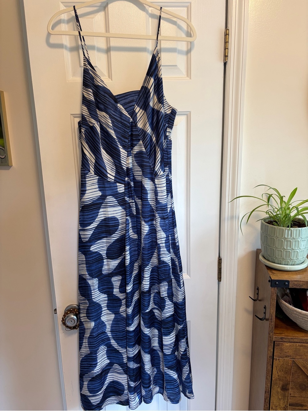 Banana Republic Navy and White Wave-Print Maxi Dress